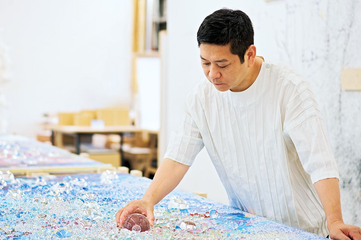 世界が認めたアーティスト探訪【名和晃平】　革新的アイディアと絶え間ない実験で社会を表象する