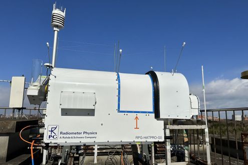 積乱雲発生直前の空を捉える「地上マイクロ波放射計」。私たちの生活を支える新技術とは