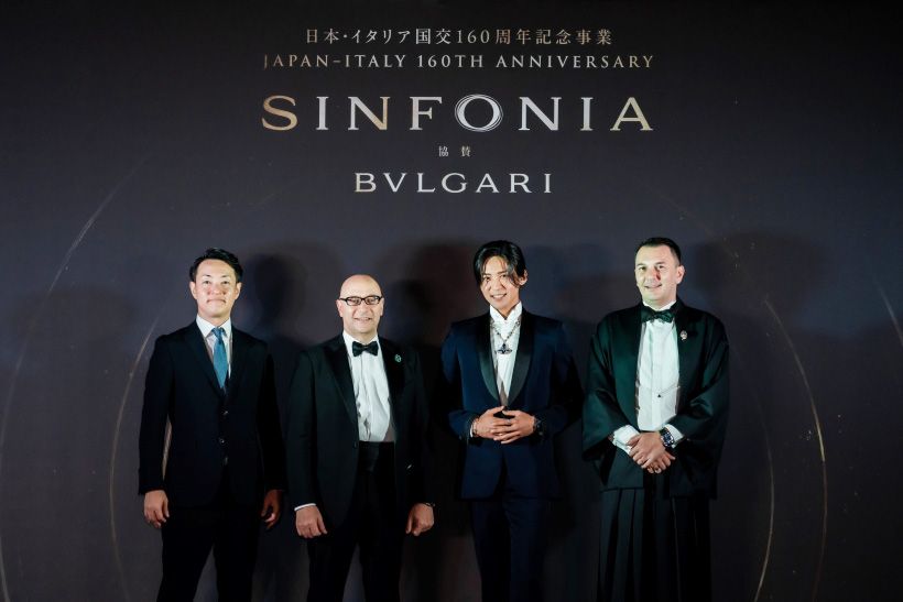 左より、横山英幸大阪市長、マリオ・アンドレア・ヴァッターニ駐日イタリア大使、ブルガリ アンバサダー 目黒蓮さん、ブルガリ・ジャパン社長 デニス・コアンさん。