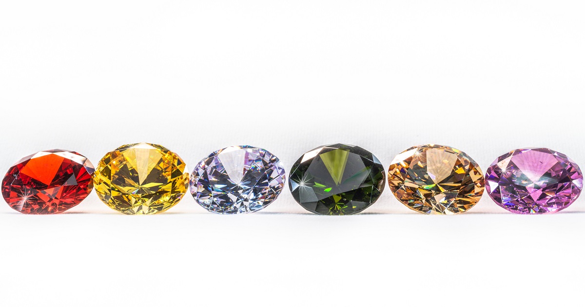 大人検定365 カラーダイヤモンドで最も貴重なのは何色？