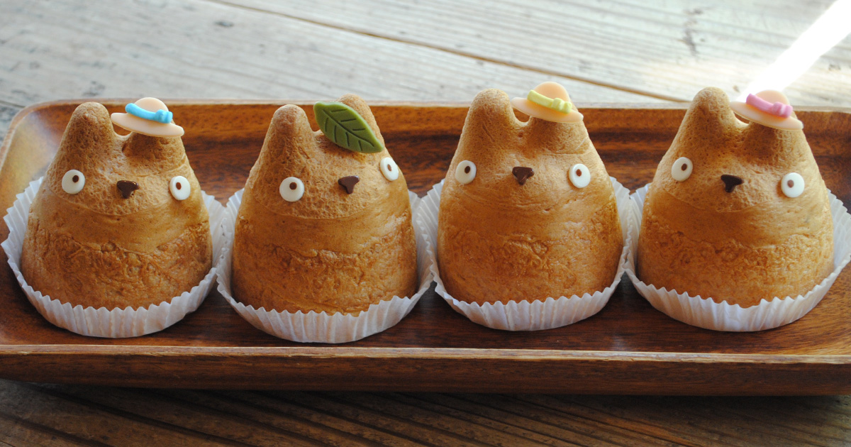 食べるのが惜しくなる！「白髭のシュークリーム工房」のトトロの