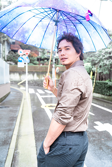 黒澤 明監督の名作『生きる』がミュージカルに。市原隼人さんが新境地