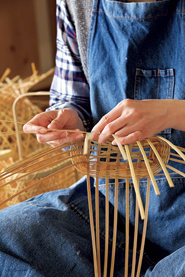 藤田京子さんと考えた、別府竹細工の花籠