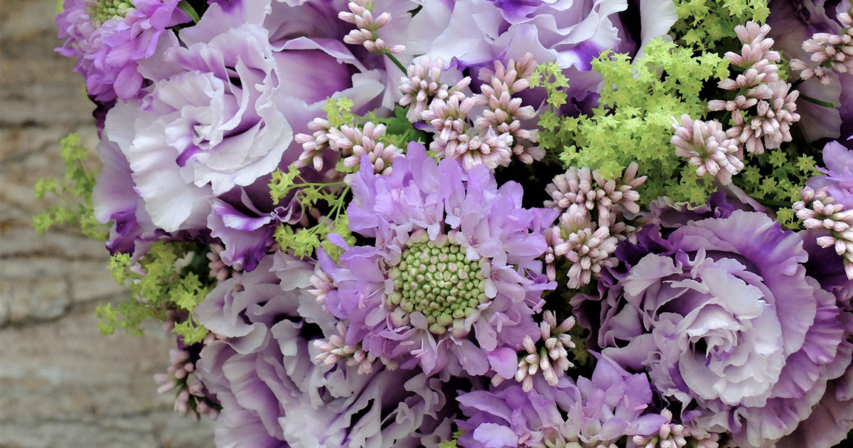 センスがいいねと言われること間違いなし!? ラベンダー色のブーケがお洒落