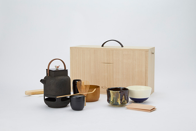 京都の伝統技が生んだ プレミアムなクルマ空間とは？