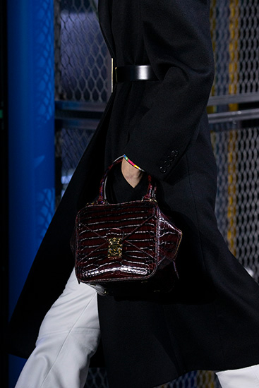 ヴィトン　2018限定　トロンプルイユ　スクエア　2WAハンドバッグ　ショルダー IMG_7083-1_a89e22b2-baa8-44dd-