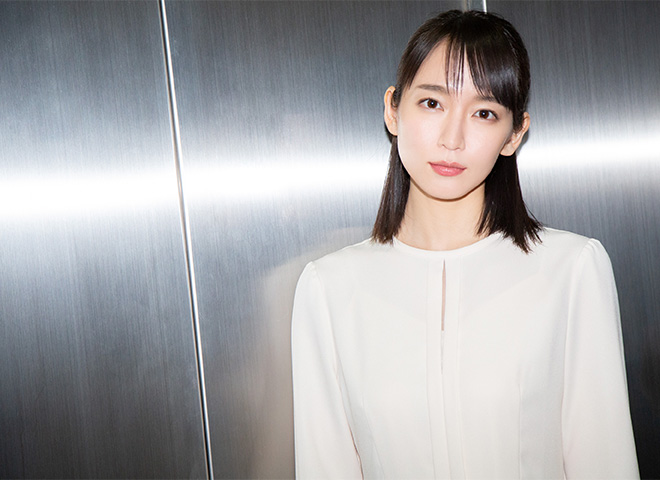 世界初演の舞台『FORTUNE』で、吉岡里帆さんが森田 剛さんと共演