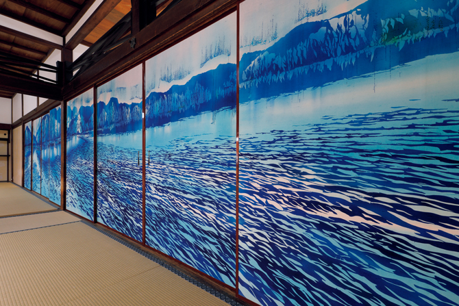 京都の歴史ある寺院へ“現代の襖絵”に会いに行く