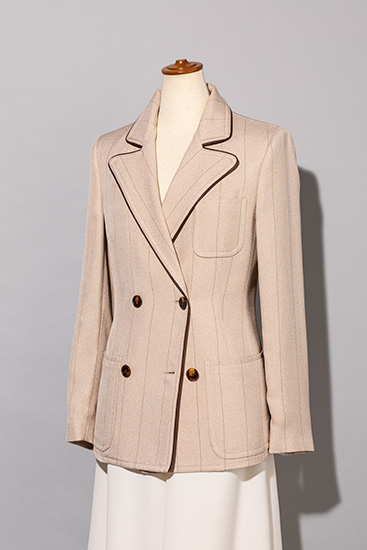 お洒落に迷う世代を救うアルマーニのジャケット