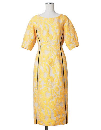 美しいシルエットが目を引く「セタイチロウ」のワンピース