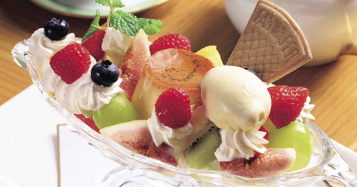 プリンアラモード プリンアラモード新登場！彩りフルーツとリッチなホイップで特別な