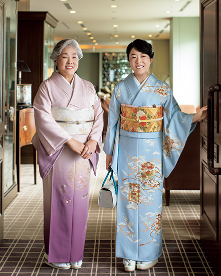 大切に受け継いだきものを生かし、次の世代へ。4組の美しき「母と娘の