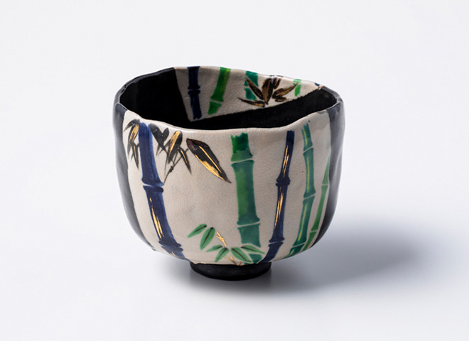 黒釉手びねり 竹の絵 茶碗 当代香齋 作 | 家庭画報.com｜“素敵な人”の