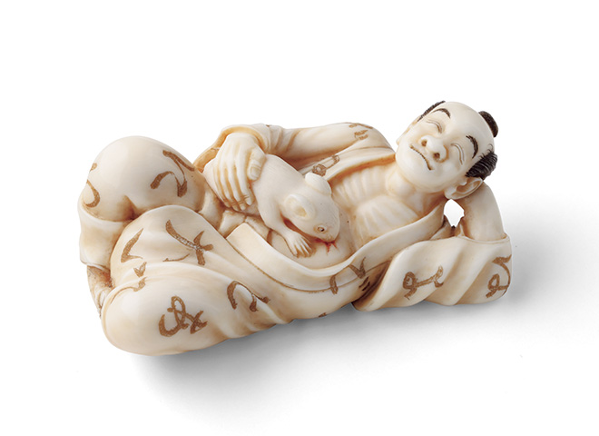 象牙風　根付　雅俊　在銘　 彫刻　細密彫刻 象牙風 根付 雅俊 在銘 彫刻 細密彫刻 - メルカリ